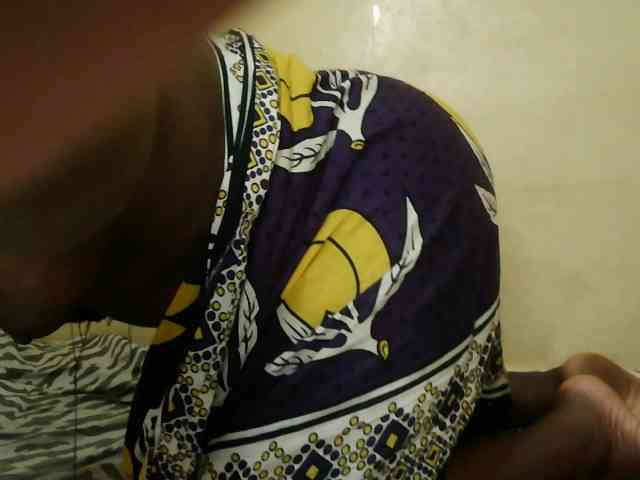 Cute-latifah Live Webcam on BongaCams