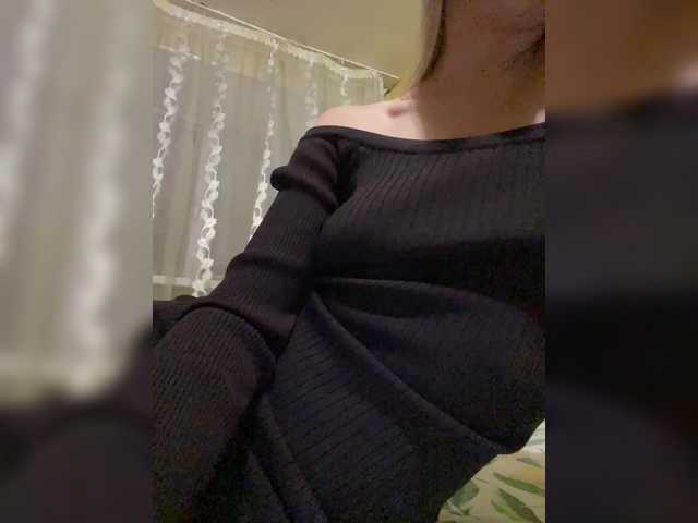 Juicypeach69 – webcam model profile photo