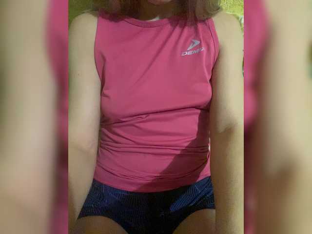 Juicypeach69 – webcam model profile photo