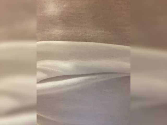 Juicypeach69 – webcam model profile photo