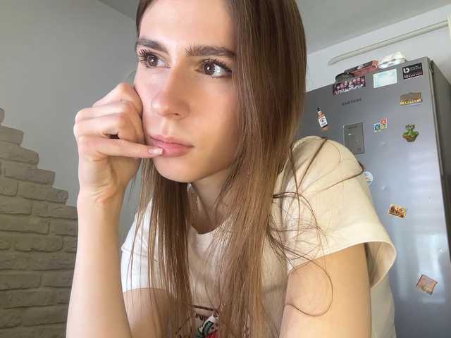 AshantiBadolato's BongaCams show and profile
