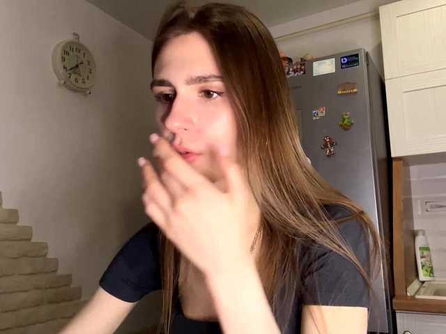 AshantiBadolato's BongaCams show and profile