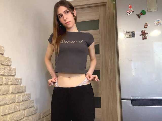 AshantiBadolato's BongaCams show and profile