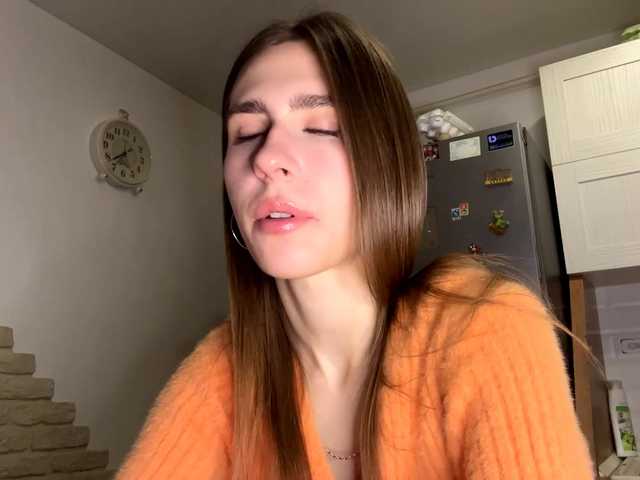 AshantiBadolato's BongaCams show and profile