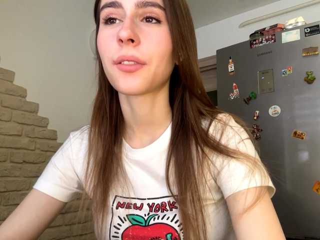 AshantiBadolato's BongaCams show and profile