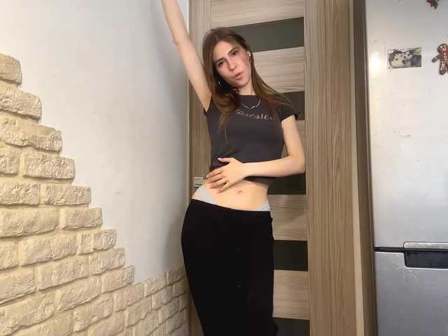 AshantiBadolato's BongaCams show and profile