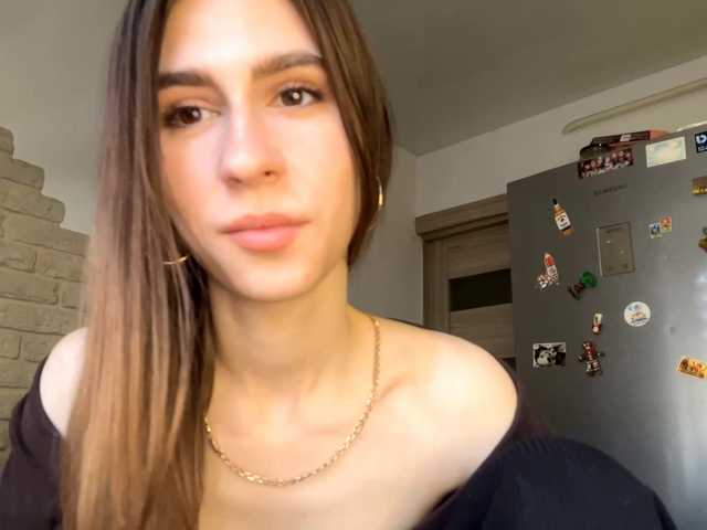 AshantiBadolato's BongaCams show and profile