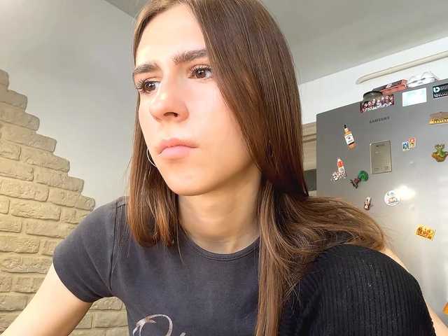 AshantiBadolato's BongaCams show and profile