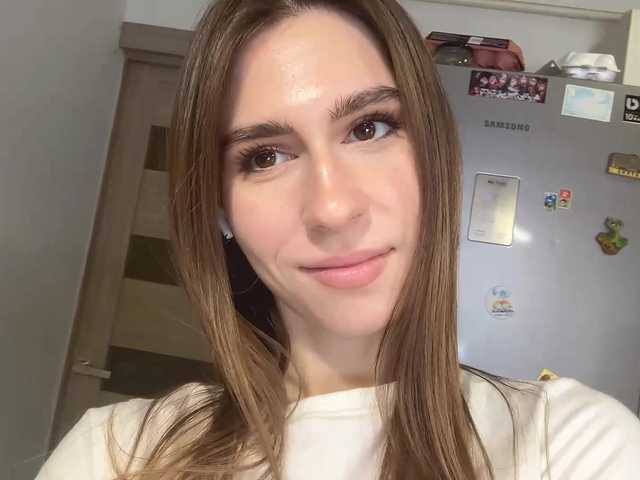 AshantiBadolato's BongaCams show and profile