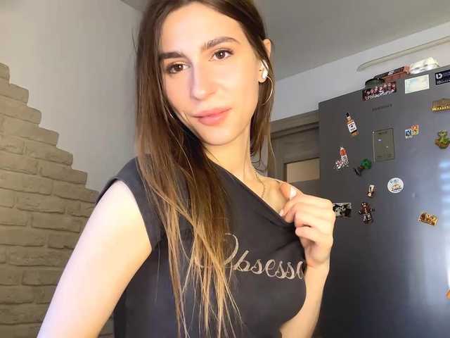 AshantiBadolato's BongaCams show and profile