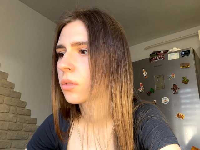 AshantiBadolato's BongaCams show and profile