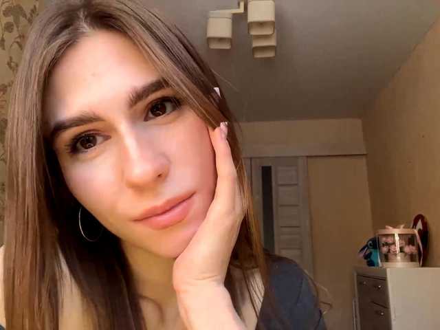 AshantiBadolato live cam