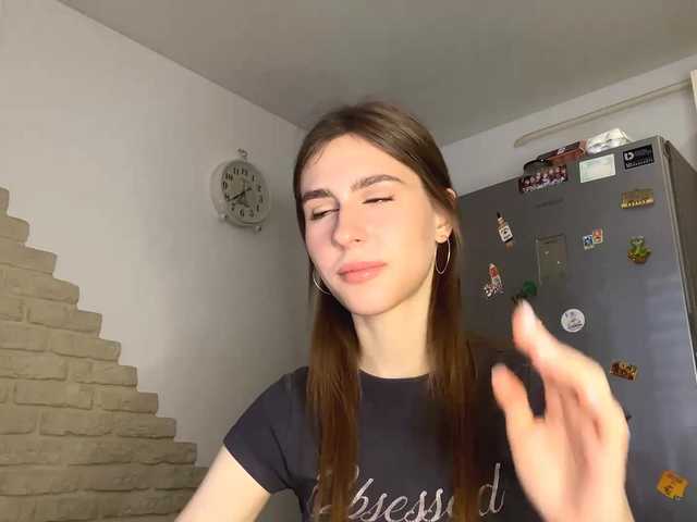 AshantiBadolato's BongaCams show and profile