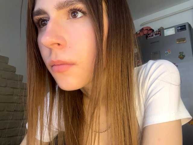 AshantiBadolato's BongaCams show and profile