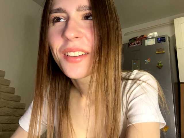 AshantiBadolato's BongaCams show and profile