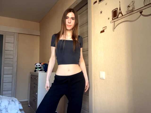 AshantiBadolato's BongaCams show and profile