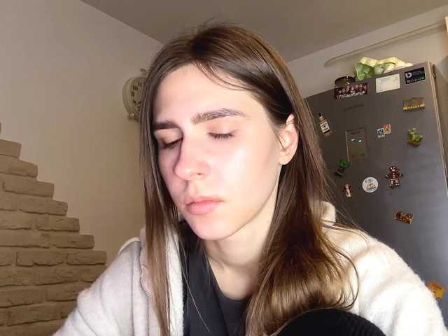 AshantiBadolato's BongaCams show and profile