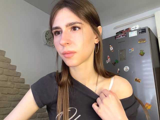 AshantiBadolato's BongaCams show and profile