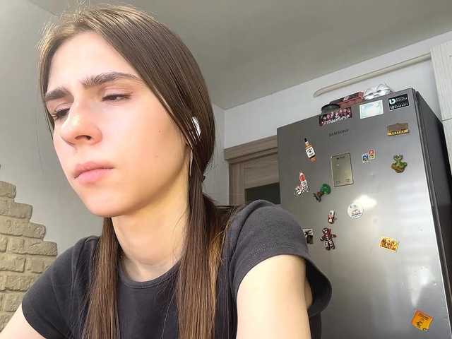 AshantiBadolato's BongaCams show and profile