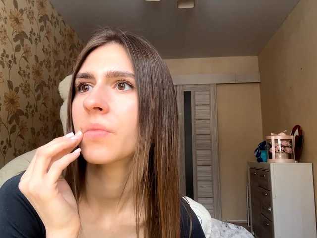 AshantiBadolato's BongaCams show and profile