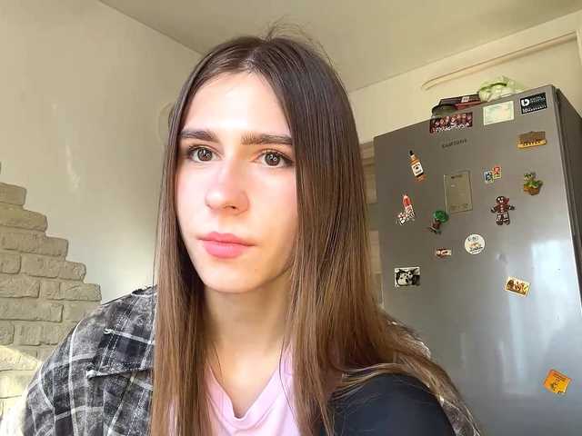 AshantiBadolato's BongaCams show and profile