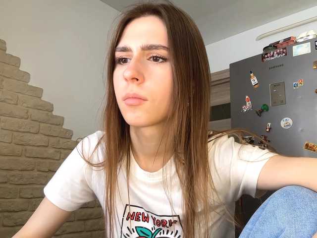 AshantiBadolato's BongaCams show and profile