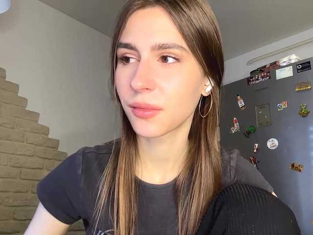 AshantiBadolato's BongaCams show and profile