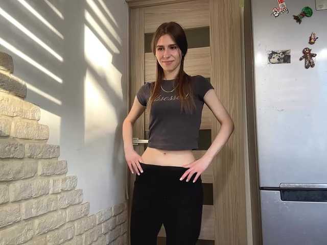 AshantiBadolato's BongaCams show and profile