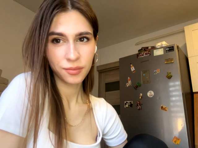 AshantiBadolato's BongaCams show and profile