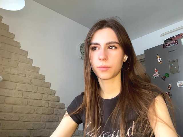 AshantiBadolato's BongaCams show and profile