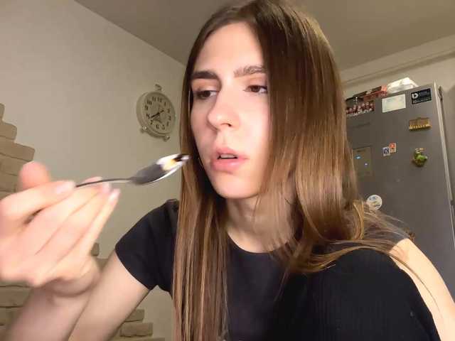 AshantiBadolato's BongaCams show and profile