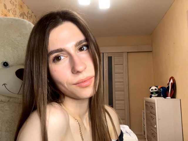 AshantiBadolato's BongaCams show and profile