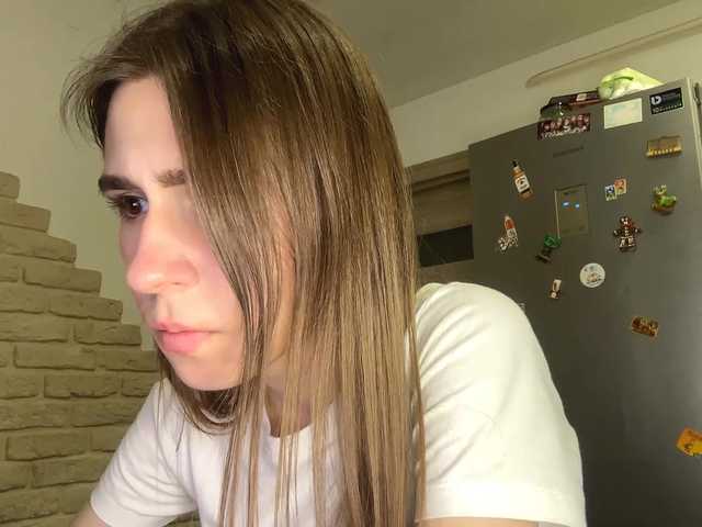 AshantiBadolato's BongaCams show and profile