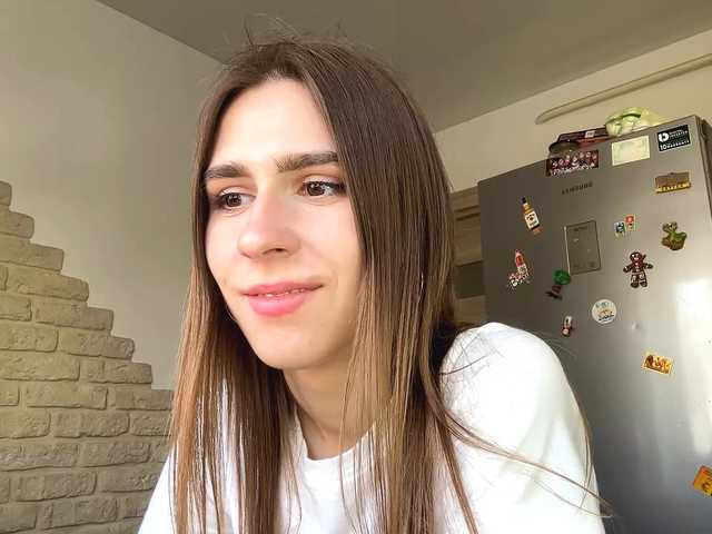 AshantiBadolato's BongaCams show and profile