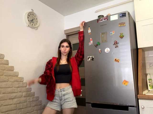 AshantiBadolato's BongaCams show and profile