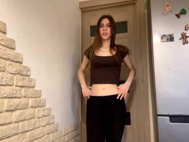 AshantiBadolato's BongaCams show and profile