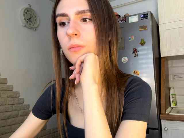 AshantiBadolato webcam