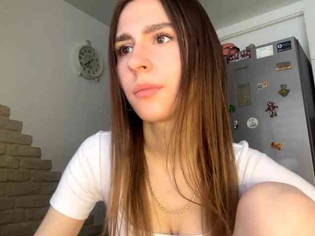 AshantiBadolato webcam