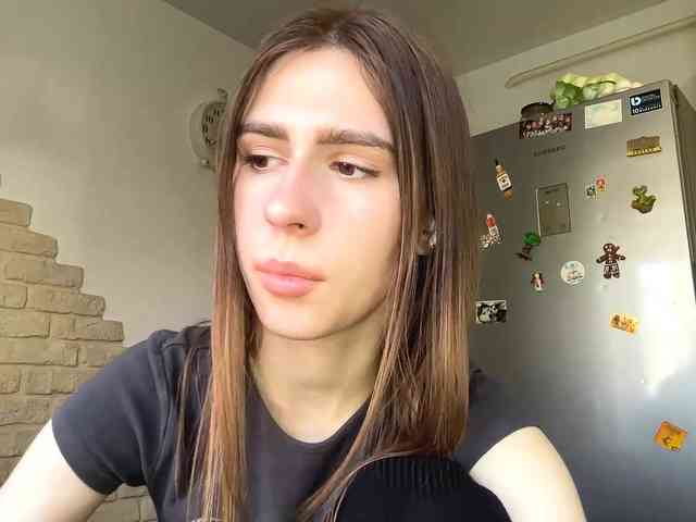 AshantiBadolato webcam