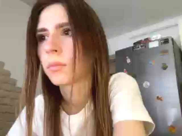 AshantiBadolato webcam