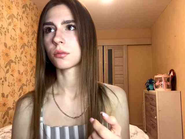 AshantiBadolato webcam