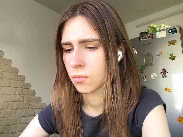 AshantiBadolato webcam