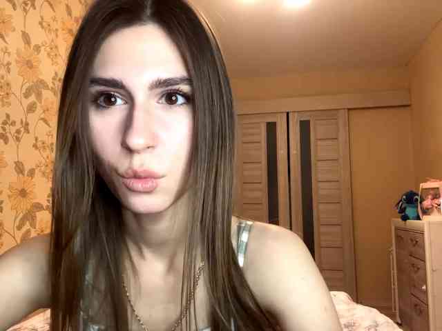 AshantiBadolato webcam