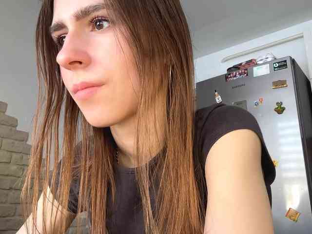 AshantiBadolato webcam