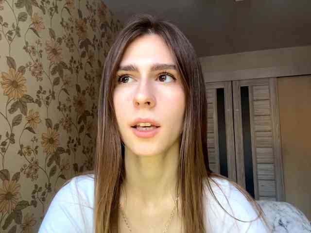 AshantiBadolato webcam