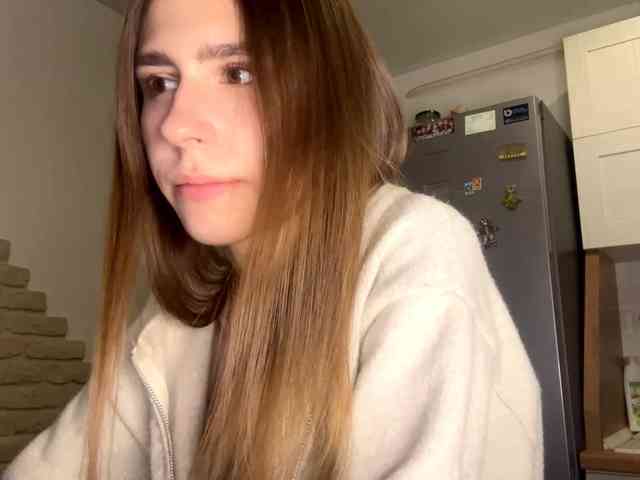 AshantiBadolato webcam