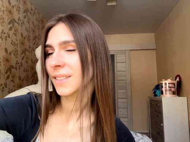 AshantiBadolato webcam