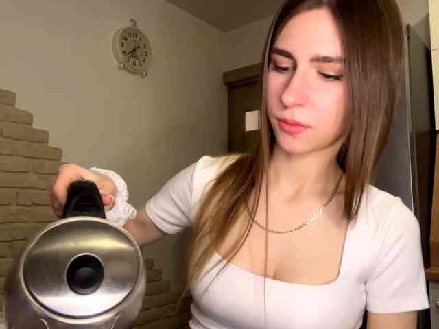 AshantiBadolato webcam