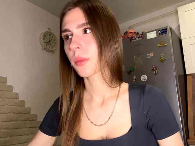 AshantiBadolato webcam