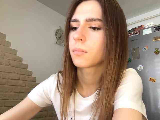 AshantiBadolato webcam